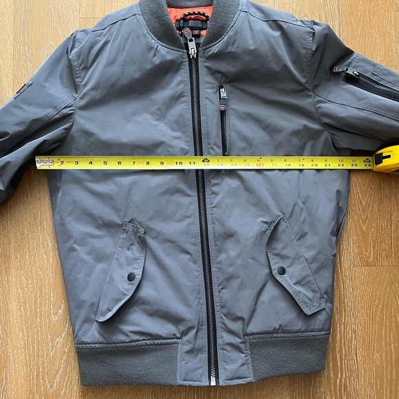 Superdry Gray Bomber Jacket with Ribbed Collar and Cuffs gently worn men’s L - Picture 12 of 12